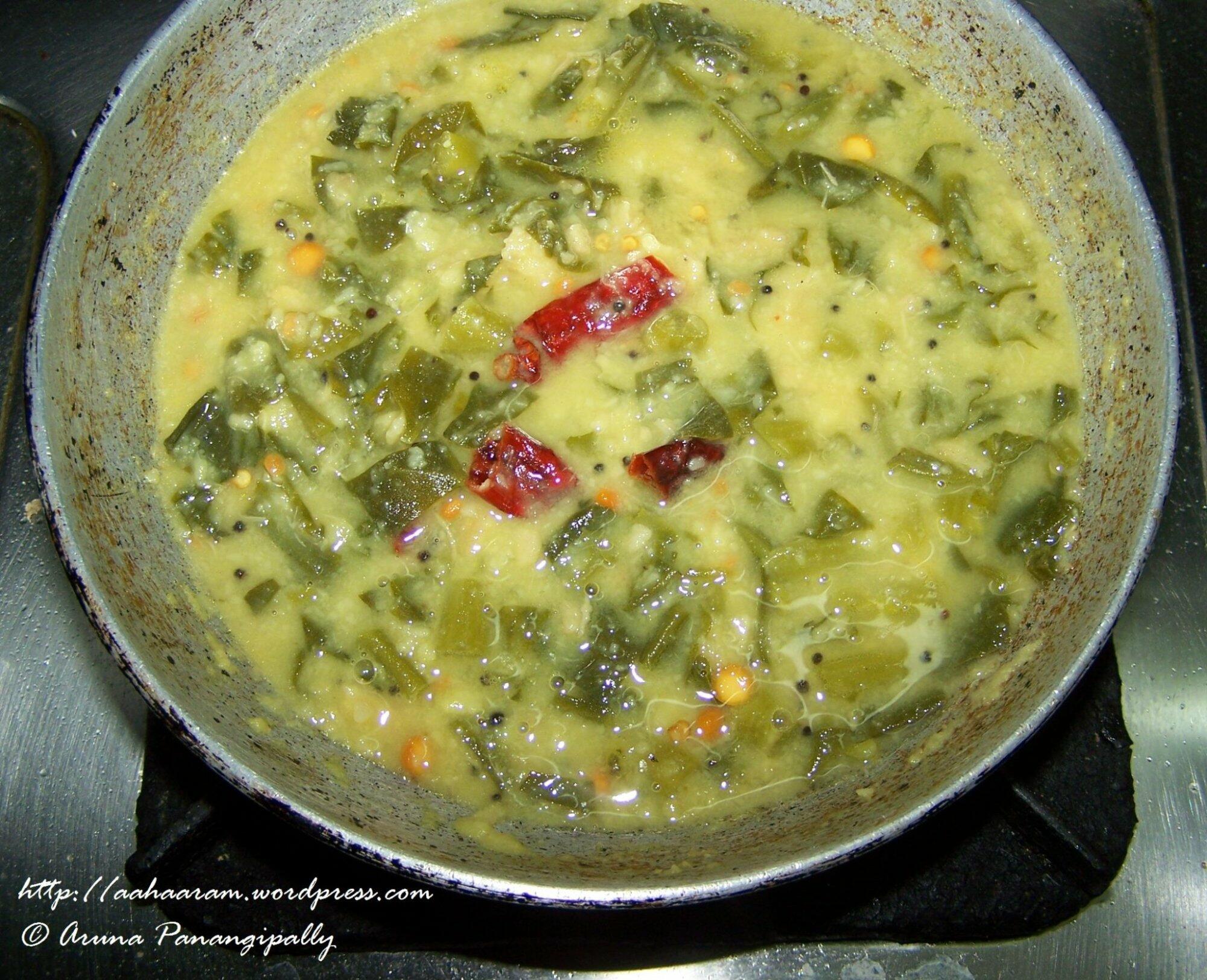 Kanda Bachali Kura | Yam and Malabar Spinach Curry