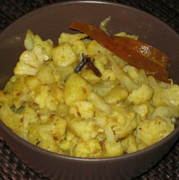 Alu Phool Kopir Dalna or Bengali Cauliflower and Potato Curry