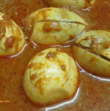 Boiled Egg Curry, Mumbai Street Food Style