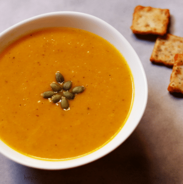 Creamy Vegan Roasted Pumpkin Soup
