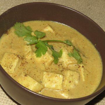 Paneer Kali Mirch or Cottage Cheese in a Peppery Yogurt Gravy