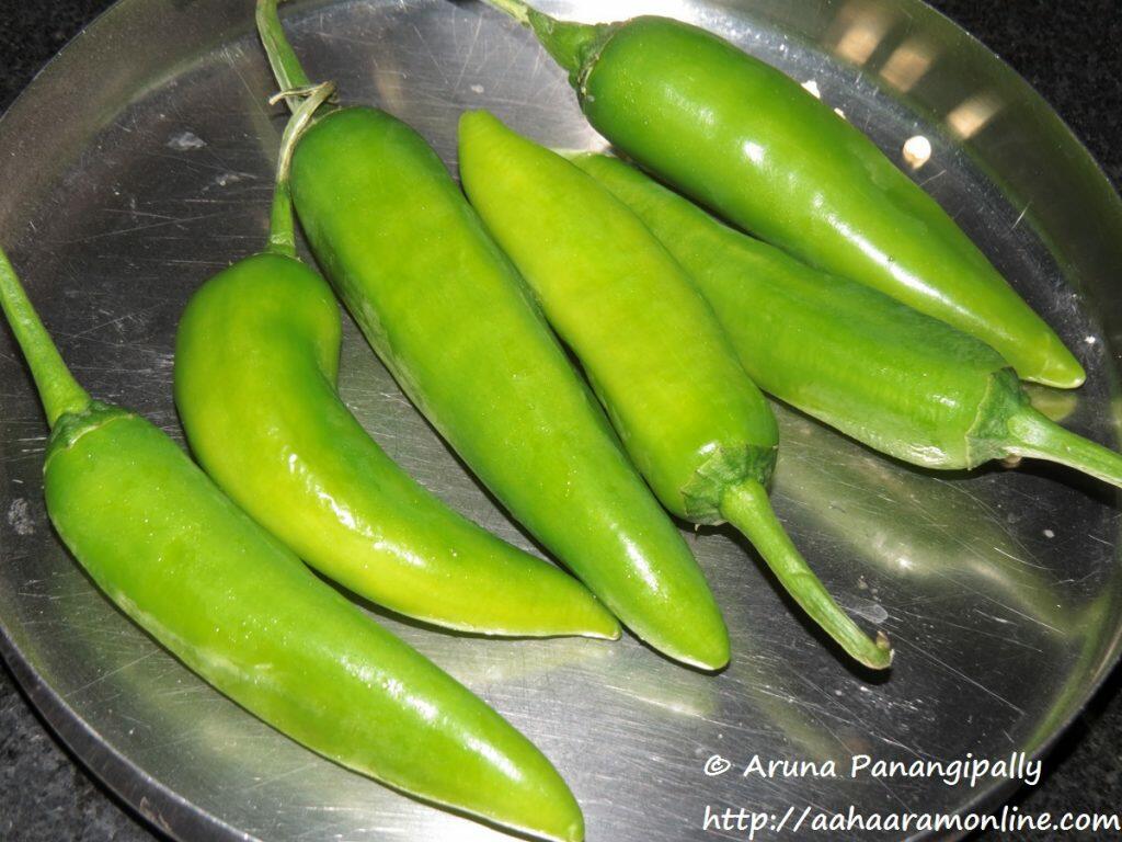 Green Chillies for Bharli Mirchi