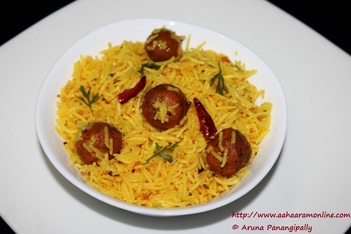 Besan Bhat | Gola Bhaat