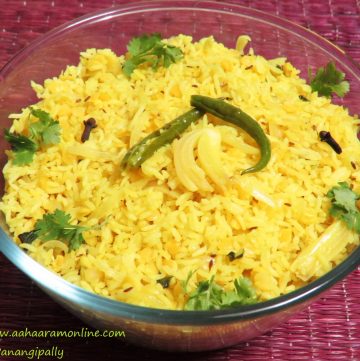 Hyderabadi Khichdi made with rice and masoor dal