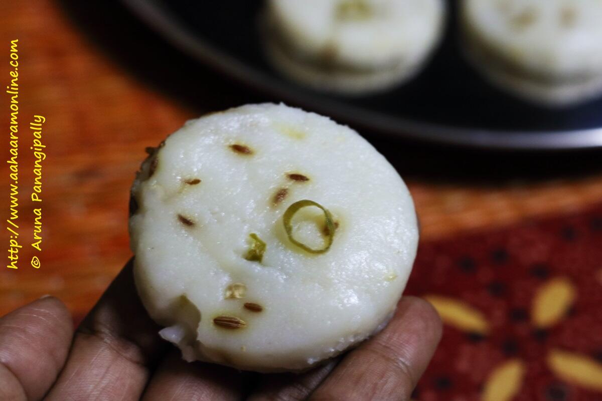 Nivagrya is a steamed rice flour disc