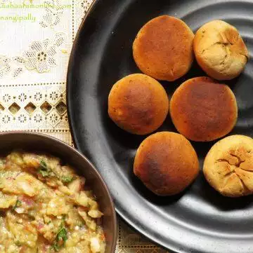 Bihari Litti Chokha | Baked, Stuffed Wheat Flour Balls Stuffed with a Spiced Mash of Potato, Aubergine, and Tomato