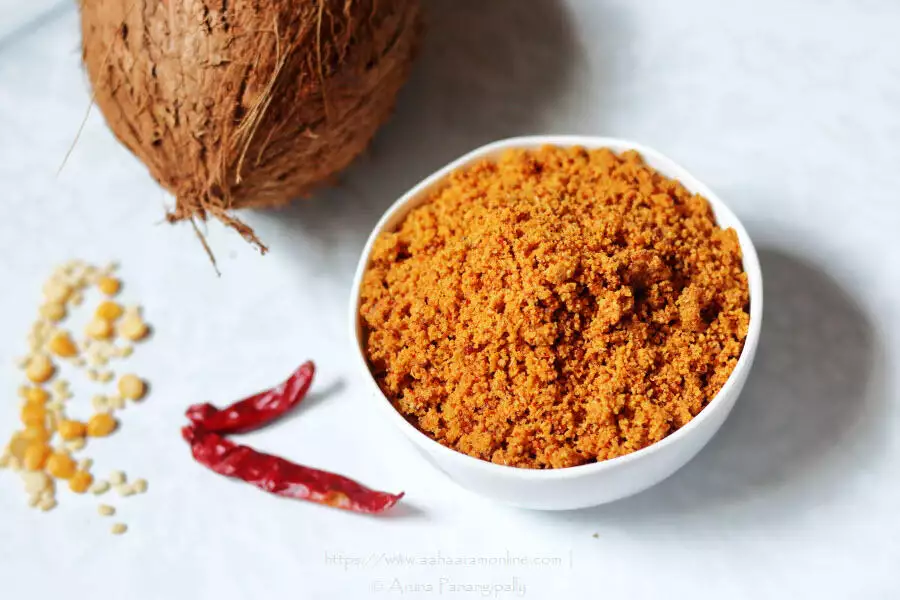 Thengai Chammanthi Podi | Roasted Coconut Chutney Powder