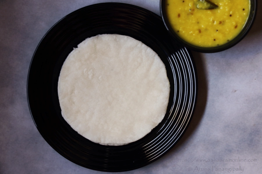 Gluten Free Rice Flour Roti (Flatbread) | Tandalachi Bhakri 
