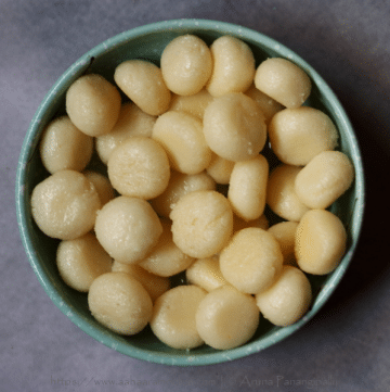 Chena Murki: Cottage Cheese Balls Cooked in Sugar Syrup