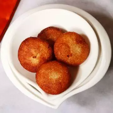 Rava Appalu | Sweet Suji Appam are deep-fried discs of sheera or semolina halwa