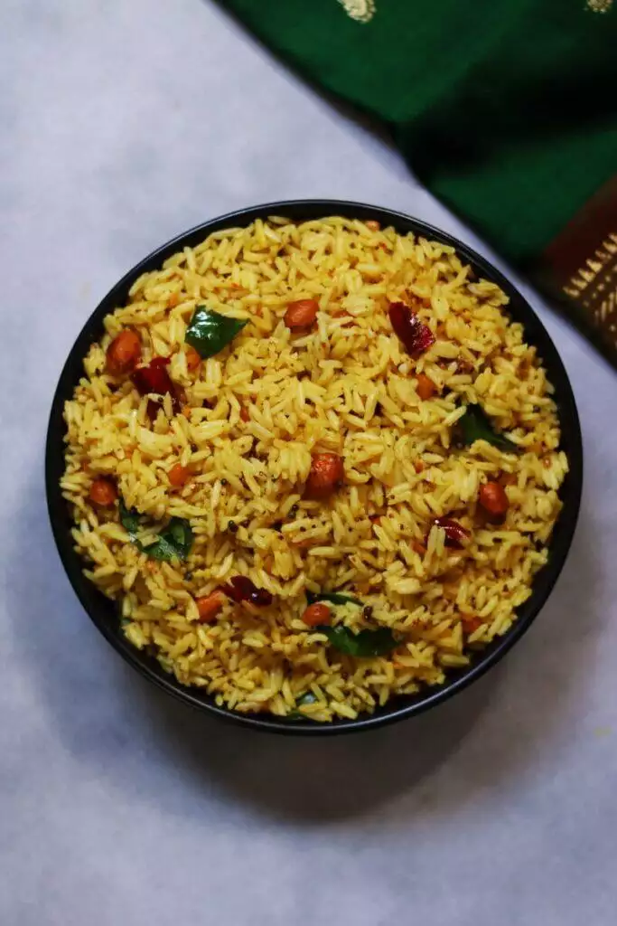 A Bowl of Ava Pettina Pulihora: The Andhra Tamarind Rice Flavoured with Mustard Paste