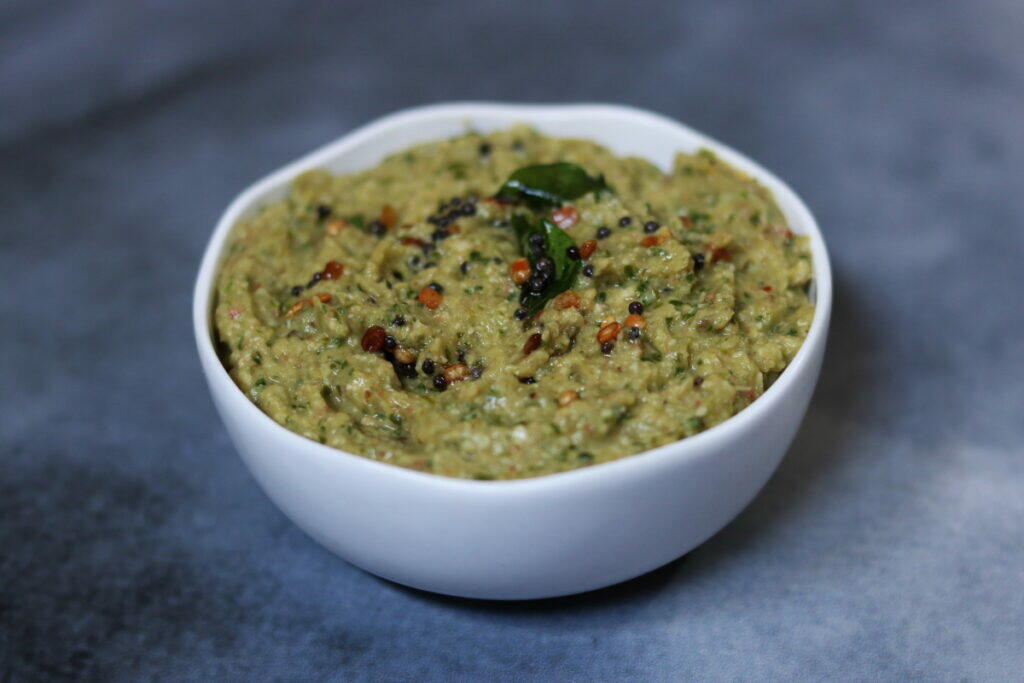 Pachi Tamata Pachadi is the chutney made with raw tomatoes or green tomatoes in Andhra and Telangana