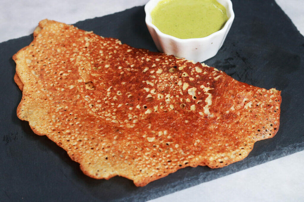 Bhagar Rajgira Dosa, called Farali Dhirde in Maharashtra, is a crisp and lacy pancake made with amaranth and little millet flours.