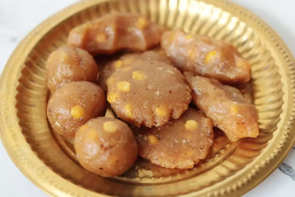 Bellam Kudumulu made with rice flour, jaggery and coconut. A must have for Vinayaka Chavithi.