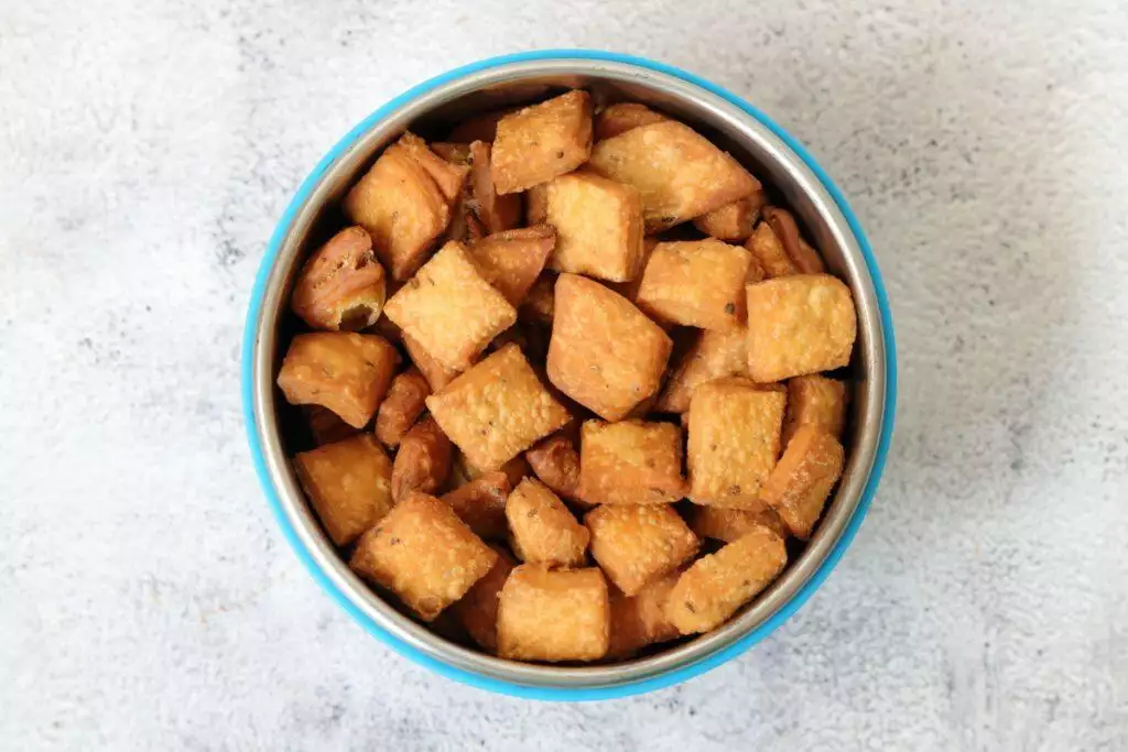 Namak Para, the much-loved deep-fried savoury snack for Diwali