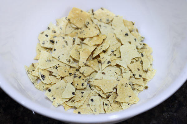 Crushed roasted papad